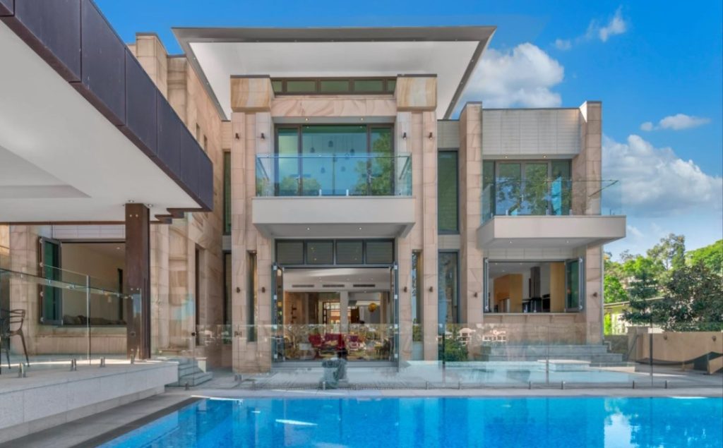 9 Ivy St Indooroopilly 2